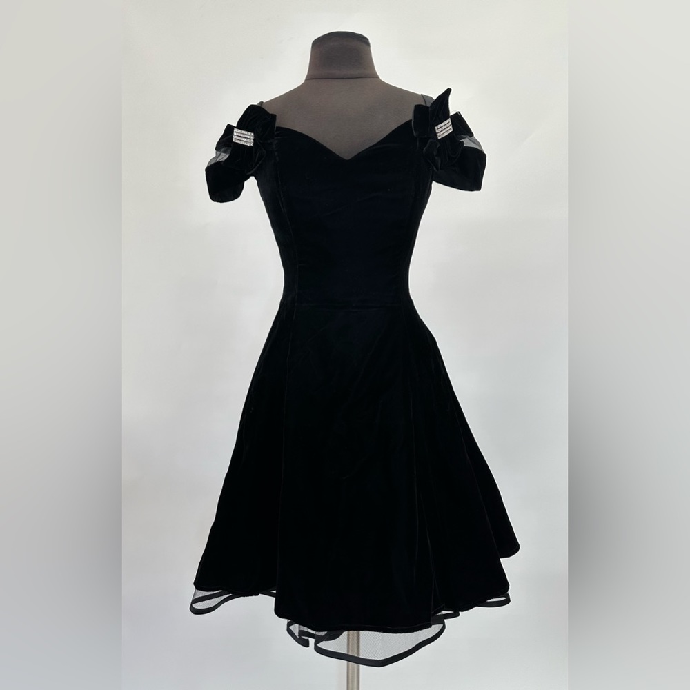 Betsy & Adam velour dress